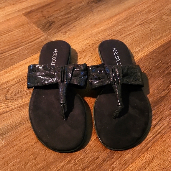 AEROSOLES Shoes - New Aerosoles Black Sandals